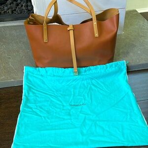 NWOT Tiffany & co brown leather shoulder bag with wallet attached